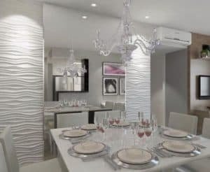 Sala De Jantar Com Mesa De Vidro De 6 Lugares E Parede Espelhada