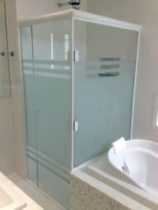 Box De Banheiro Com Vidro Jateado