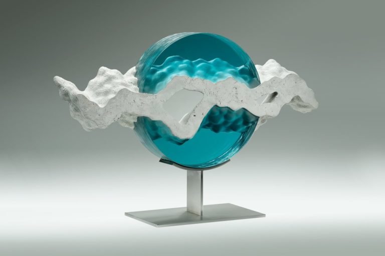 Arte Em Vidro De Ben Young: Entre Ondas E Sonhos
