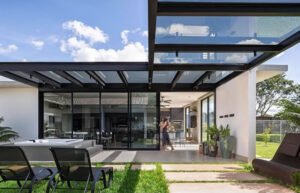 Jardim com Cobertura de Vidro 3