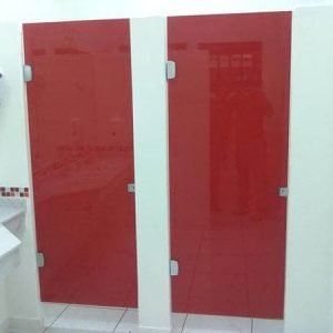 Porta De Vidro Banheiro Comercial Vermelha