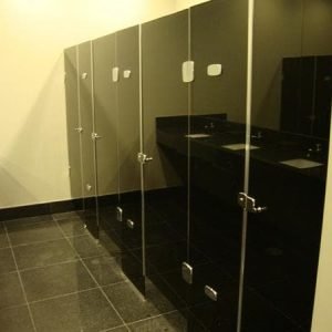 Vidro Serigrafado Preto Banheiro Comercial